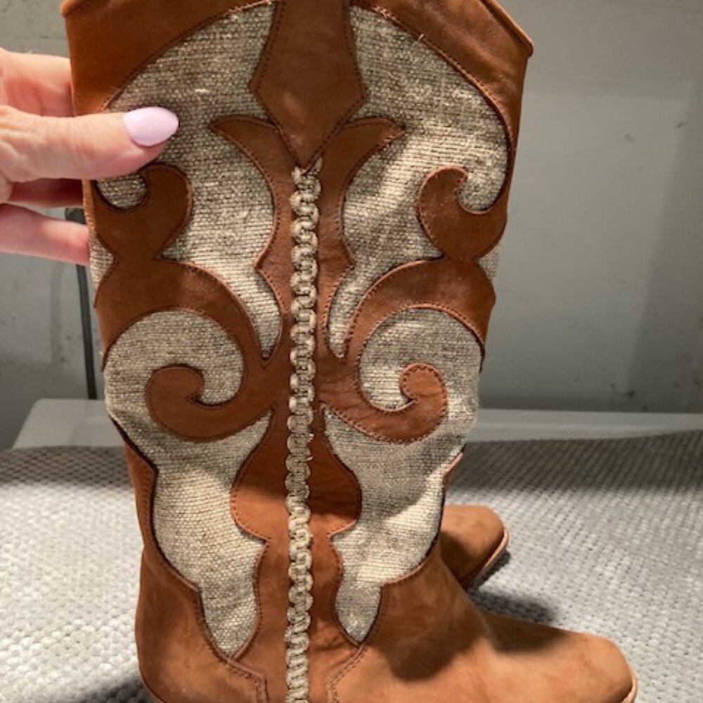 Brown's western boots